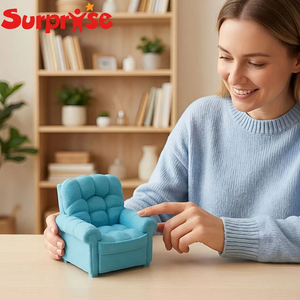 Mini Sofá Impreso en 3D con Logotipo Personalizado, Accesorio <span class=keywords><strong>de</strong></span> Muebles <span class=keywords><strong>para</strong></span> <span class=keywords><strong>Casa</strong></span> <span class=keywords><strong>de</strong></span> <span class=keywords><strong>Muñecas</strong></span>, Decoración Creativa <span class=keywords><strong>para</strong></span> Escritorio, Artículos <span class=keywords><strong>de</strong></span> Arte con 6 Colores Surtidos - Product Image 1