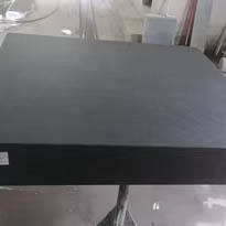 لوح جرانيت مخبري للقياس الدقيق والتحقق من الأبعاد ومعايرة الأدوات - Product Image 2