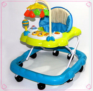 Marchettes d'activités pour bébé à 8 roues avec musique et lumière - Product Image 2