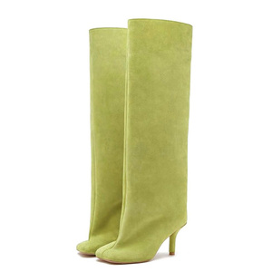 Bottines hautes en daim pour femmes à talons fins et bas, couleur unie, bout carré, personnalisables - Product Image 5