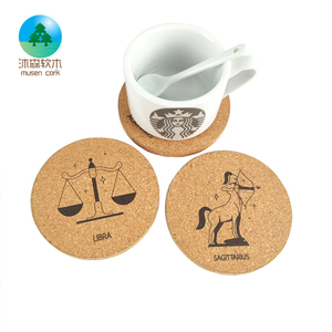 Ensemble de sous-verres ronds <span class=keywords><strong>en</strong></span> <span class=keywords><strong>liège</strong></span> haute densité imprimés sur mesure Support de sous-verres de nettoyage <span class=keywords><strong>en</strong></span> bois portable pour hôtels et maison Tapis et tampons <span class=keywords><strong>en</strong></span> <span class=keywords><strong>vrac</strong></span> - Product Image 4