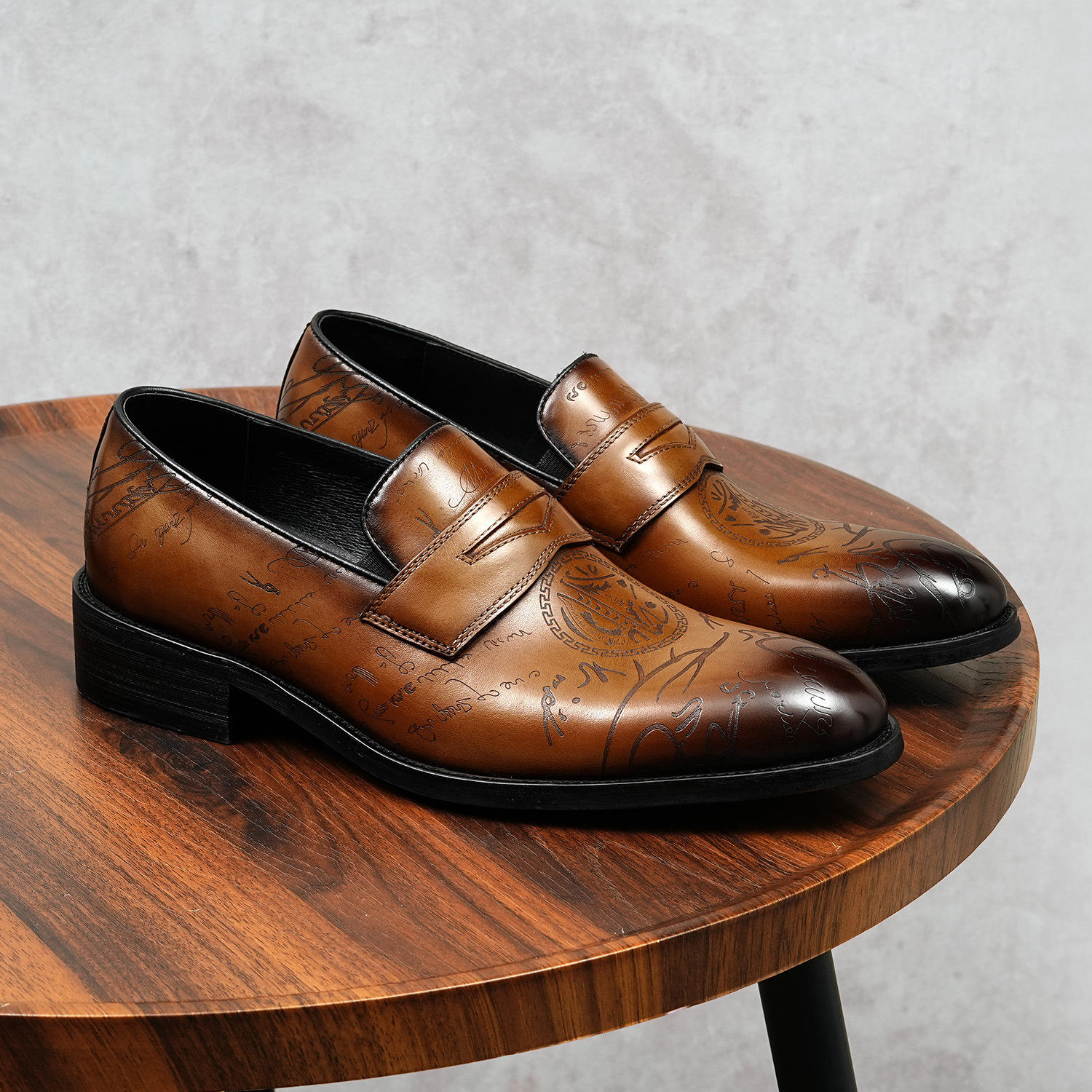 สีน้ำตาล