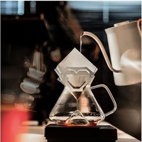 Carafe à café classique soufflée à la main personnalisée 450ml/600ml en verre borosilicate pour barista à domicile et café