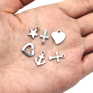 จี้สแตนเลสรูปหัวใจ ไม้กางเขน สมอเรือ ดาว สำหรับทำเครื่องประดับ DIY ชุด 6 ชิ้น H1103 - Product Image 1