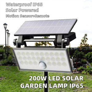 Lampe Solaire LED Extérieure 200W avec Détecteur de Mouvement et Télécommande, Étanche IP65, PC 5000K Haute Luminosité, Alimentation par Panneau Solaire - Product Image 2