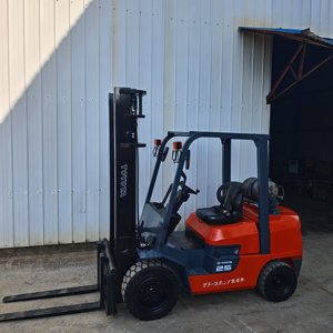 Venta Directa de Montacargas FG25 de 2.5 Toneladas, Importado de Japón, Usado, Comercio Exterior, Combustión Interna, Desplazador Lateral Hidráulico, Sólido - Product Image 2