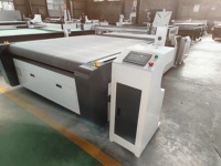 Cutter à couteau oscillant CNC de pointe 2026 à vendre STO1625A