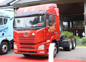 Camión de Transporte Minero Usado FAW JH6 6x4, Más de 450HP, Capacidad de Carga de 11-20T, Unidad Tractora Diésel - Product Image 4