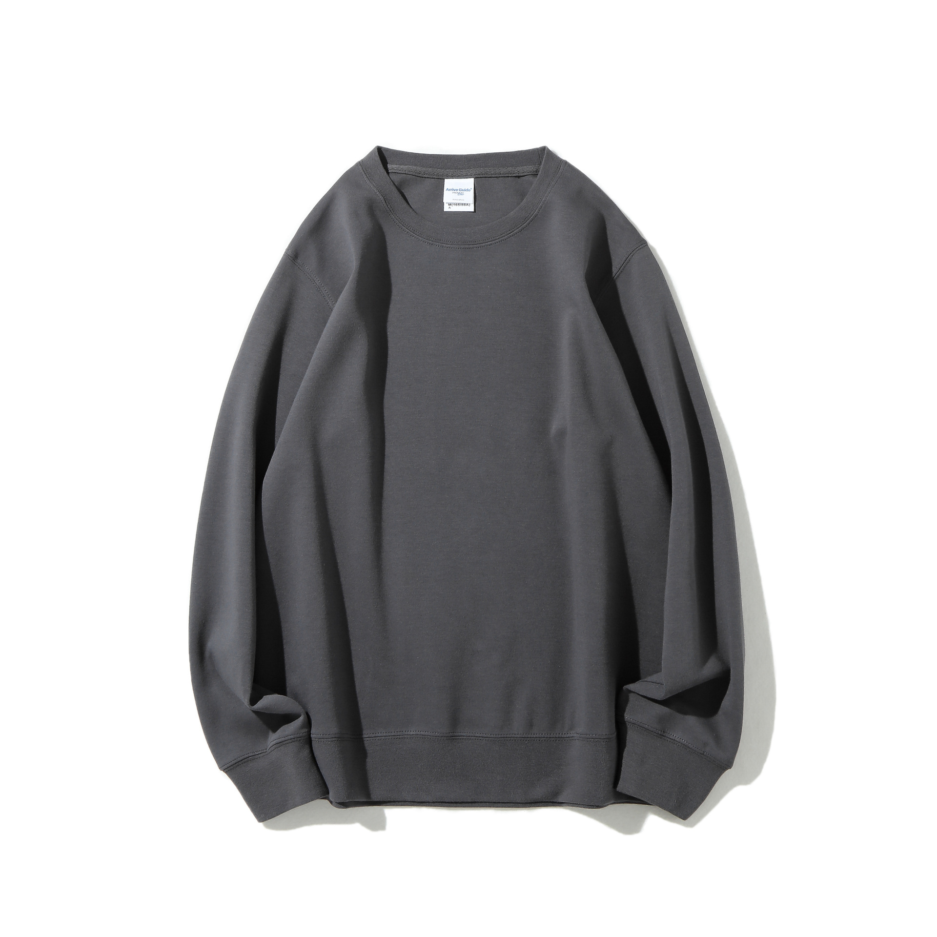 Gris oscuro