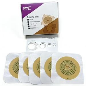 Paquete Económico de Bolsas de Ostomía Reutilizables y Drenables - Bolsa Opaca de Tela No Tejida con Cierre de Clip, Certificación CE, Tamaño 15x27cm, Grado Médico - Product Image 1