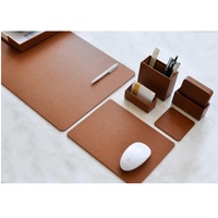 Ensemble de rangement de bureau en cuir marron de luxe : tapis de bureau, porte-documents, porte-stylos, tapis de souris