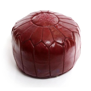 Housse de pouf ronde en cuir rouge faite à la main avec un design géométrique bohème brodé, fermeture à cordon, personnalisable, décoration d'intérieur - Product Image 2