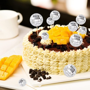 Adorno para Pastel con Forma de Bola de Discoteca, Espejo Acrílico con Base de Madera, Decoración para Pastel de Cumpleaños o Navidad - Product Image 2