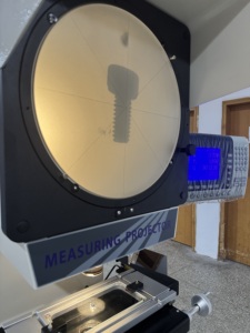 Projecteur de détection d'impact pour spécimens, projecteur de profil en U/V, projecteur de mesure de spécimens, projecteur vertical - Product Image 3