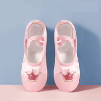 Chaussures de ballet pour enfants à semelle fendue en satin, broderie couronne à sequins, souples, pour entraînement et performance - Vente directe usine BW21