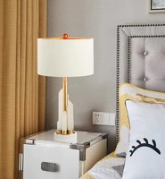 Lampe de table de chevet pour salon et chambre à coucher, style minimaliste postmoderne, luxe léger, vente chaude