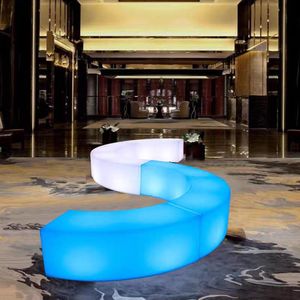 Glow sự Kiện Đảng Wedding hộp đêm cà phê ngoài trời Vườn nhựa LED Light Up đồ nội thất cao <span class=keywords><strong>Cocktail</strong></span> Bar bảng và ghế Set - Product Image 1