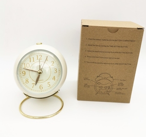 Đồng Hồ Để Bàn Nhỏ, Đồng Hồ Báo Thức Cổ Điển Không Tích Tắc Với Đèn Nền <span class=keywords><strong>HD</strong></span> Bằng Kính - Product Image 4