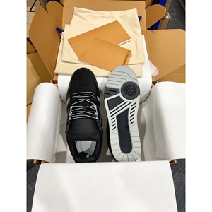 Chaussures de sport rétro de style skateboard décontractées et luxueuses pour hommes et femmes, chaussures de créateur de haute qualité avec semelle intérieure en PU pour la marche au printemps - Product Image 4