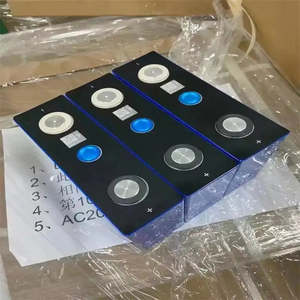 Celdas de Batería de Iones de Litio Prismáticas de Alto Rendimiento de 3.2v 200ah y 6000 Ciclos Más Vendidas para Sistemas de Energía Solar Domésticos - Product Image 4