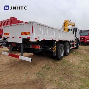 Truk Kargo Sinotruk Howo dengan 12Ton Teleskop Hidrolik Terpasang Boom Crane 6X4 10W Tipe Knuckle Howo Derek Truk untuk Dijual - Product Image 5