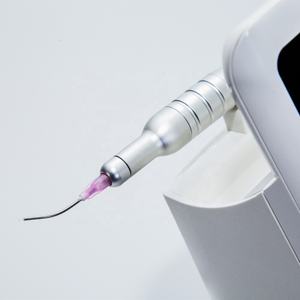 Máquina de Clareamento <span class=keywords><strong>Dental</strong></span> a <span class=keywords><strong>Laser</strong></span> de Baixo Nível 980nm <span class=keywords><strong>15W</strong></span>, Alimentada por Eletricidade - Product Image 4