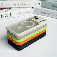 Coque de téléphone magnétique givrée en TPU PC, antichoc et rafraîchissante, avec protection d'appareil photo pour iPhone 17 Air 16 15 14 Plus 13 12 11 Pro Max