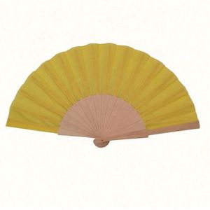 Abanico Plegable de Madera y Tela Blanco de 23 CM con Logotipo Grabado en el Mango, Abanico Artesanal de Madera para Bodas - Product Image 3
