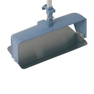 Paletta in metallo con base aperta per la pulizia dei pavimenti - Product Image 1