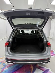 โปรโมชั่นร้อนแรง <span class=keywords><strong>2023</strong></span> วีดับบลิว ทิกวน แอล 280TSI รุ่นลิมิเต็ดอิดิชั่น |   รถเอสยูวีประหยัดน้ำมัน 1.4T |   หน้าจออัจฉริยะขนาด 12 นิ้ว และเบาะหนัง - Product Image 6