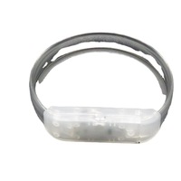 Bracelet LED lumineux personnalisé avec logo, certifié ISO, respectueux de l'environnement, pour la décoration de festivals, avec aimant, qui brille dans le noir