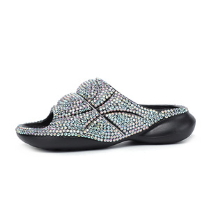 รองเท้าแตะผู้หญิงแบบหนาประดับเพชร รุ่นใหม่ปี 2026 แฟชั่นรองเท้าแตะแบบสวมประดับเพชร รองเท้าแตะชายหาดยอดนิยมบนอินเทอร์เน็ต - Product Image 2