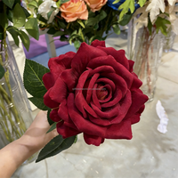 Fabrikpreis Einzelstiel 15cm Großköpfige Samt-Rose Künstliche Blume Rote Samt-Rose für Hochzeitsdekoration