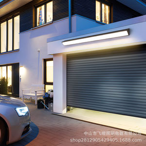 Lampe murale extérieure à énergie solaire, longue bande LED étanche pour balcon, couloir, entrée - Product Image 4