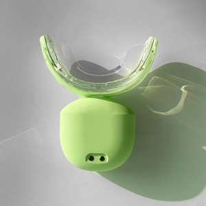 Dispositivo de <span class=keywords><strong>Blanqueamiento</strong></span> <span class=keywords><strong>Dental</strong></span> con 32 LED de Alta Luminosidad, Luz Roja y Azul, Dos Modos de Temporizador, Luz Fría, Sin UV, para Blanquear los Dientes - Product Image 3