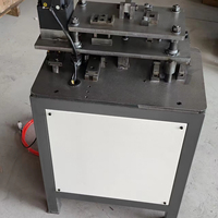 Presse à poinçonner en alliage d'aluminium minimaliste haute performance avec matrices personnalisables pour les trous de vis des charnières et des supports d'angle
