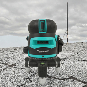 مستوى ليزر صناعي عالي الدقة من OUSHKE بشعاع أخضر ثلاثي الأبعاد، دوران 360 درجة، تسوية ذاتية، بطارية ليثيوم أيون، 3 ليزر 532 نانومتر للمشاريع الذاتية - Product Image 3