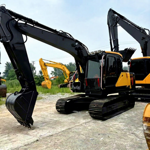 Excavatrice sur chenilles hydraulique Volvo EC140 avec godet de terrassement, modèle d'occasion 2024, état quasi neuf (90%) - Product Image 1