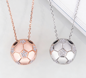 Collier de football en perles <span class=keywords><strong>Coupe</strong></span> <span class=keywords><strong>du</strong></span> <span class=keywords><strong>Monde</strong></span> 2026 pour femme, pendentif boule dorée en acier inoxydable, bijou de clavicule - Product Image 1