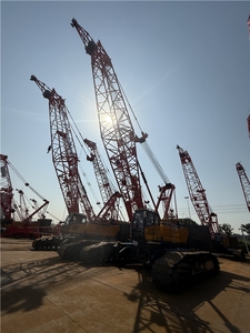 Performances fiables SCC1000A-8 SCC750A-8 Grue sur chenilles |   Capacité de 75 tonnes pour l'entretien et l'installation industriels - Product Image 4