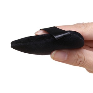 Petit <span class=keywords><strong>lot</strong></span> 12 pièces/sac Triangle bouffée de <span class=keywords><strong>maquillage</strong></span> Ultra douce bouffée de poudre éponge de <span class=keywords><strong>maquillage</strong></span> poudre minérale en vrac humide sèche Triangle bouffée de poudre - Product Image 3