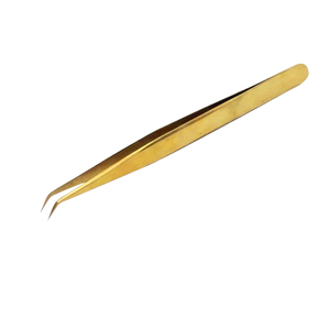 Pince à épiler Vetus de haute qualité avec logo personnalisé, 45 degrés, plaquée or, instrument de beauté avec pointe pointue - Product Image 1