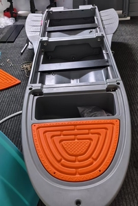 Nouveau <span class=keywords><strong>Bateau</strong></span> de Pêche Pliable en PE de Haute Qualité 2025 - <span class=keywords><strong>Bateau</strong></span> Détachable Portable et Durable pour Lac/Rivière (Compatible Moteur Hors-Bord 800kg) - Product Image 4