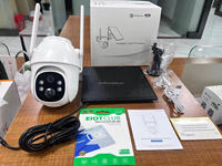 Caméra de sécurité solaire blanche cellulaire 4G LTE extérieure avec résolution 2K 110 ° Caméra de chasse IP réseau en direct, aucun WiFi requis