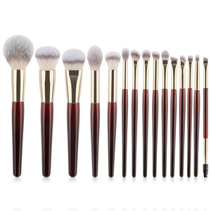 ชุดแปรงแต่งหน้ามืออาชีพ 15 ชิ้น รับผลิตแบรนด์ส่วนตัว แปรงแต่งหน้าไม้สำหรับปัดแก้ม ไฮไลท์ คอนซีลเลอร์ และแต่งตา ขายส่ง - Product Image 2