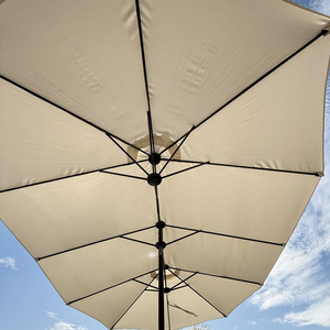 Sombrilla de Patio de 15 pies con Base, Sombrilla Rectangular Grande de Doble Cara Color Beige para Exteriores con Manivela para el Borde de la Piscina - Product Image 3