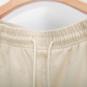 Großhandel Kleidung-Verkäufer Sommer Männer Outfit zweiteilige Shorts T-Shirt Straße lässig zweiteilige Hosen T-Shirt Herren-Sets - Product Image 2