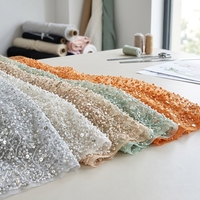Tissu en maille brodée de sequins et de perles, écologique, 100% polyester, pour robes de mariée et décoration de vêtements