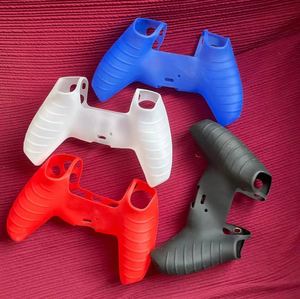 Funda Protectora de Silicona Antideslizante para Control de PS5, Carcasa de Gamepad Suave y Antitranspirante - Product Image 3