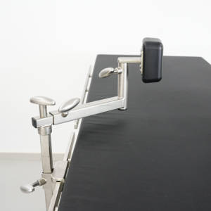 Penjepit Penyangga Panggul Baja Tahan Karat Medis Penyangga Panggul Dapat Disinfeksi Penyesuaian Universal Bersertifikat CE untuk Meja Operasi - Product Image 4